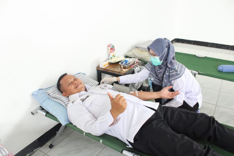 Setetes Darah Untuk Sesama: Lapas dan Rutan Kotaagung Gelar Donor Darah Peringati Hari Bakti Kemenimipas Ke-1