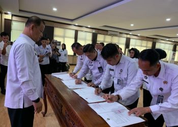 Kepala Rutan Kelas I Bandar Lampung Tandatangani Perjanjian Kinerja Tahun 2025 di Kanwil Pemasyarakatan Lampung