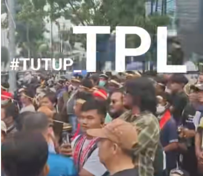 Ribuan Massa Gelar Aksi di Kantor Gubernur Sumut: Tuntut Penutupan PT Toba Pulp Lestari di Hari Pahlawan