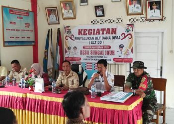 Desa Sungai Jauh Serahkan BLT DD Terakhir anggaran 2025
