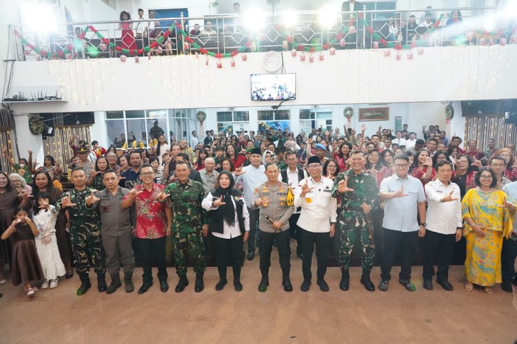 Wali Kota Bandar Lampung dan Forkopimda Turun Langsung Pantau Pengamanan Malam Natal 2025