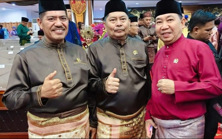 Ketua DPRD Tanjab Barat Hadiri Rapat Paripurna HUT ke-69 Provinsi Jambi di DPRD Provinsi