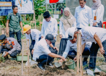 Bupati Aep Bangun Rumah Layak Huni untuk Lansia, Cilamaya Kulon Jadi Proyek Percontohan