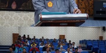Kadishub Kota Lubuk Linggau Bagikan 108 SK Juru Parkir